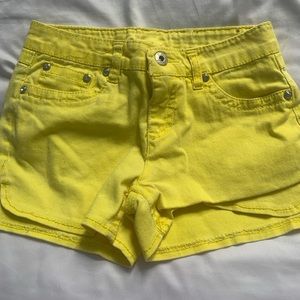 girls shorts slightly used very good quality :)
